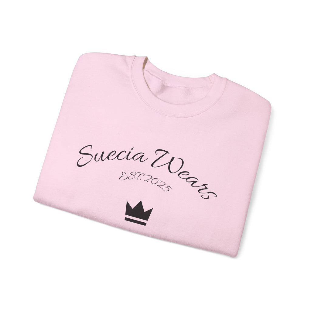 Suecia Wears Sweatshirt